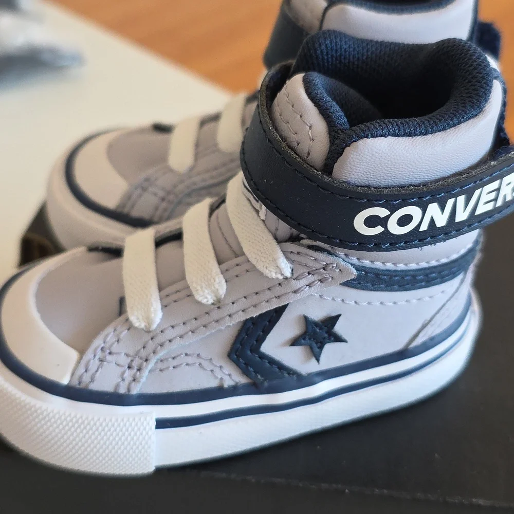 NEW Converse All Star Pro Blaze High Tops- Size 2 Infant